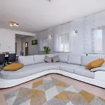 Lovely In With Kitchen Susnjevica